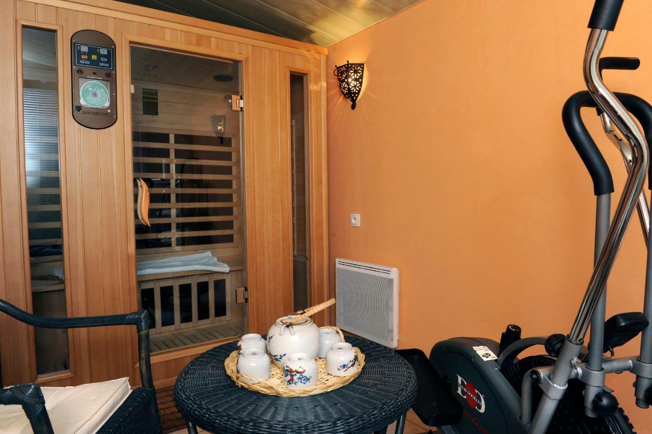 La Chambre D'Amis La Costignieres Montgueux Zewnętrze zdjęcie